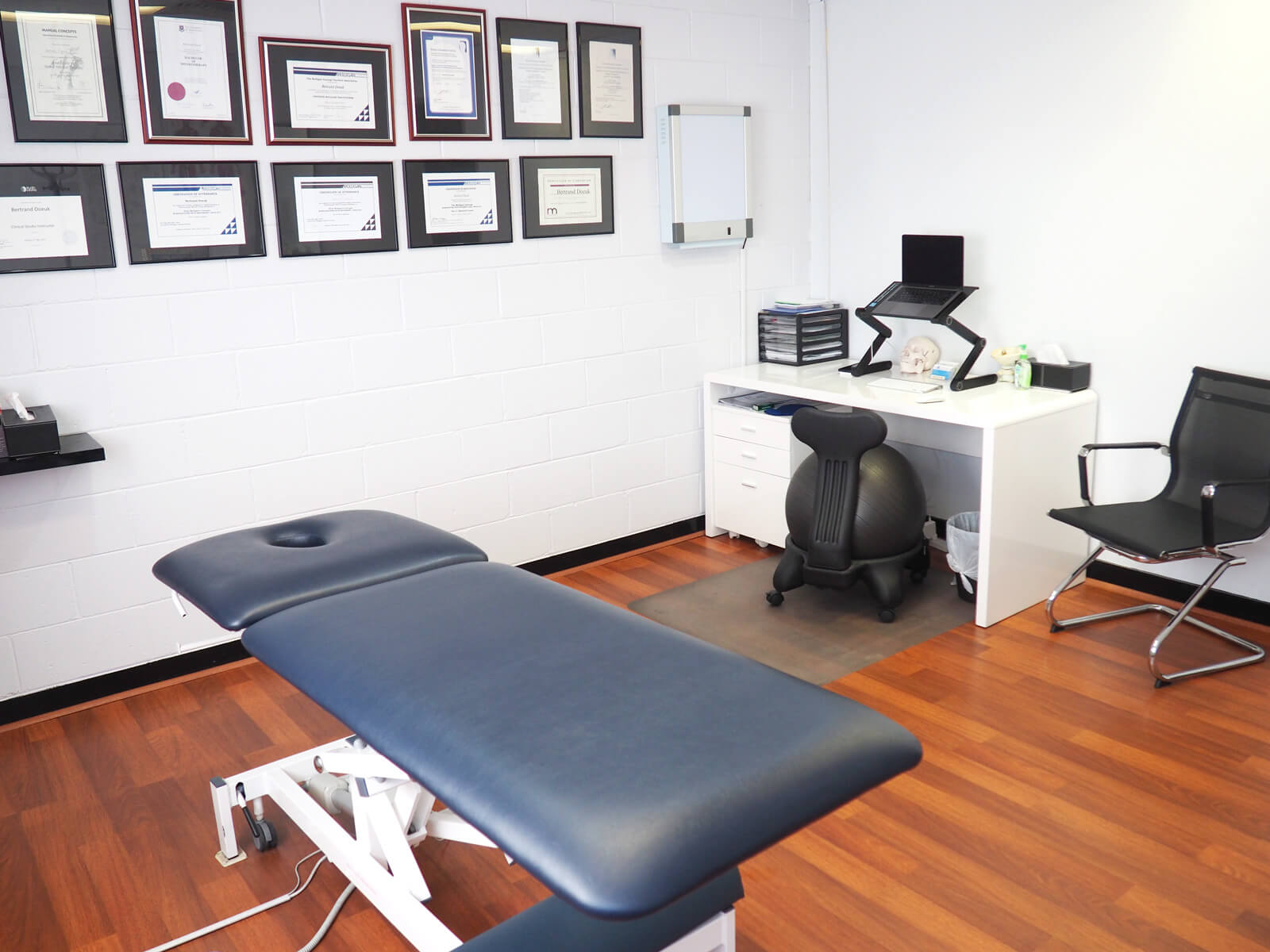 Physiotherapy Brisbane City Clinic Treatment Area_3